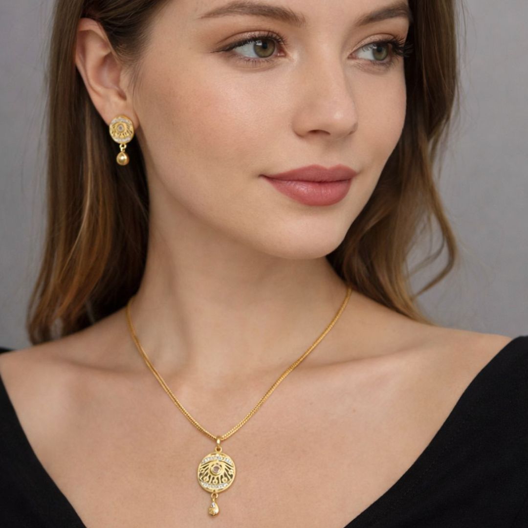 Traditional Gold Pendant Necklace Set