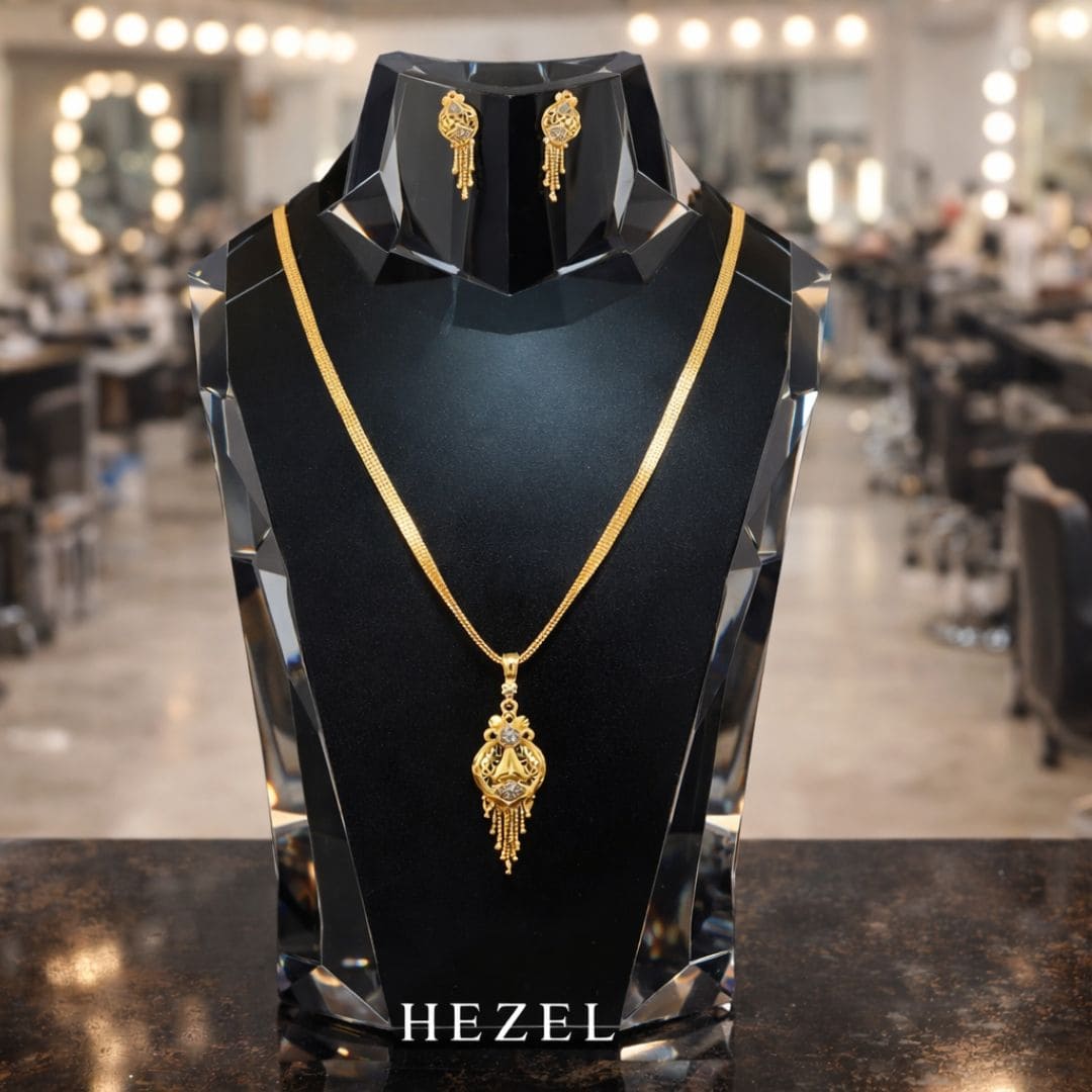 Elegant Gold Drop Pendant Necklace Set