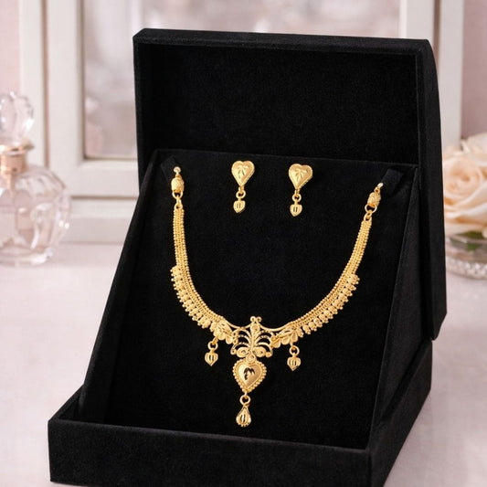 Royal Leaf Motif Gold-Tone Necklace Set