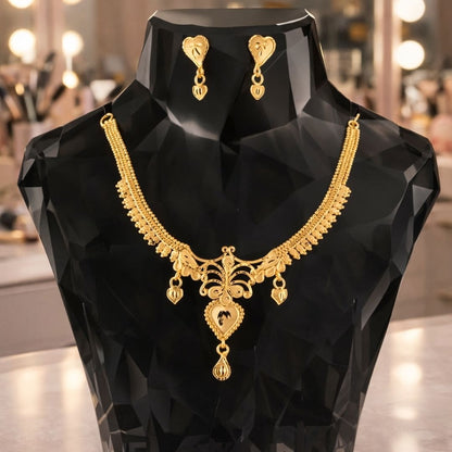 Royal Leaf Motif Gold-Tone Necklace Set