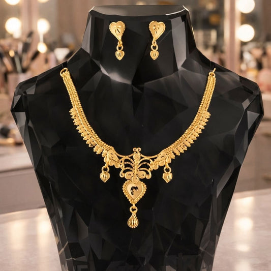 Royal Leaf Motif Gold-Tone Necklace Set