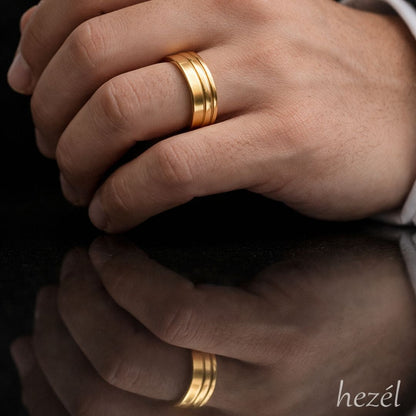 Classic Gold Band Ring