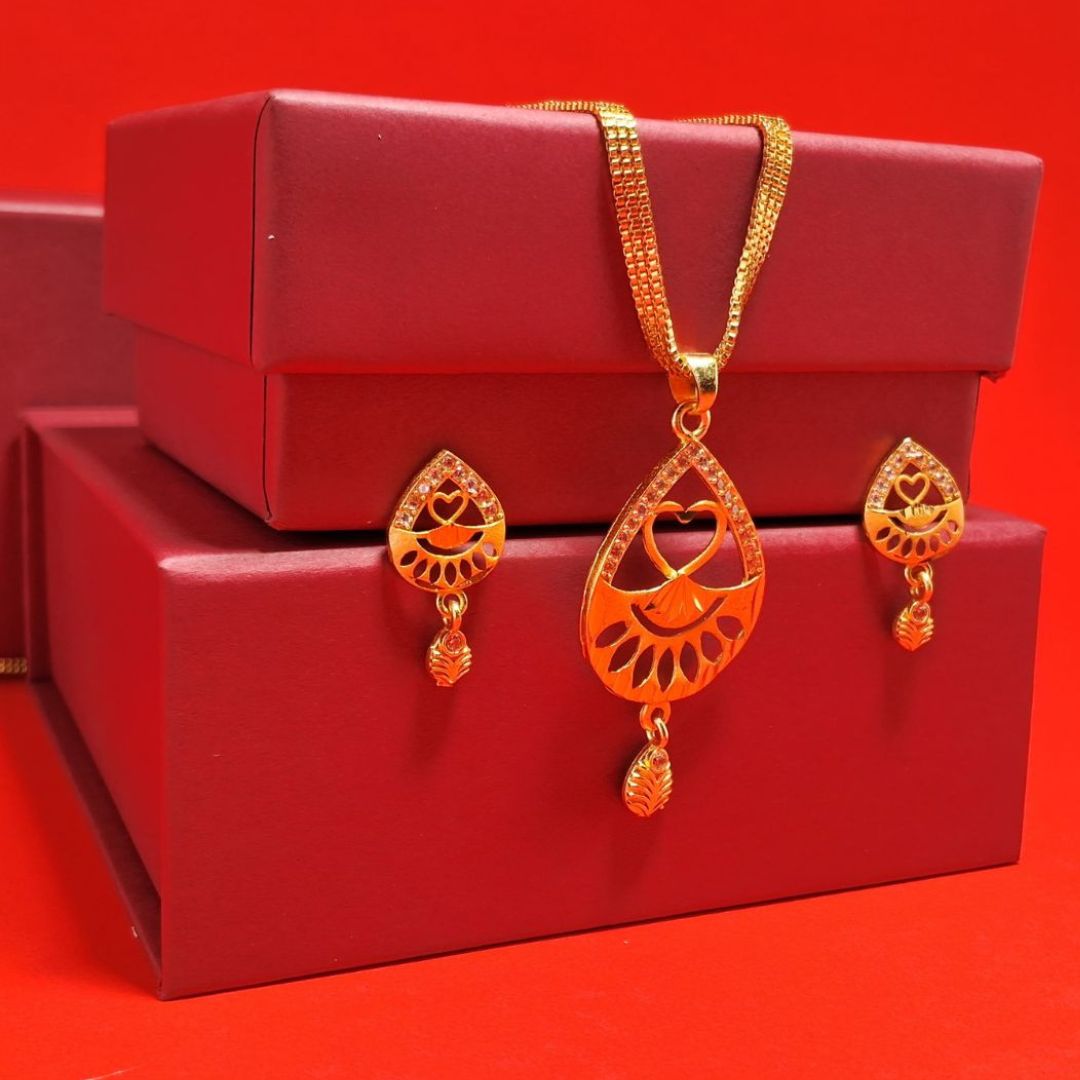 Traditional Gold-Tone Pendant Necklace Set with Earrings